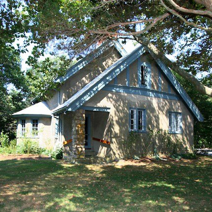 Studio cottage exterior